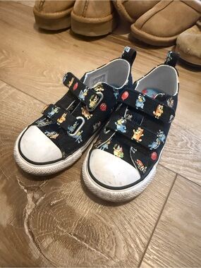 Converse bluey